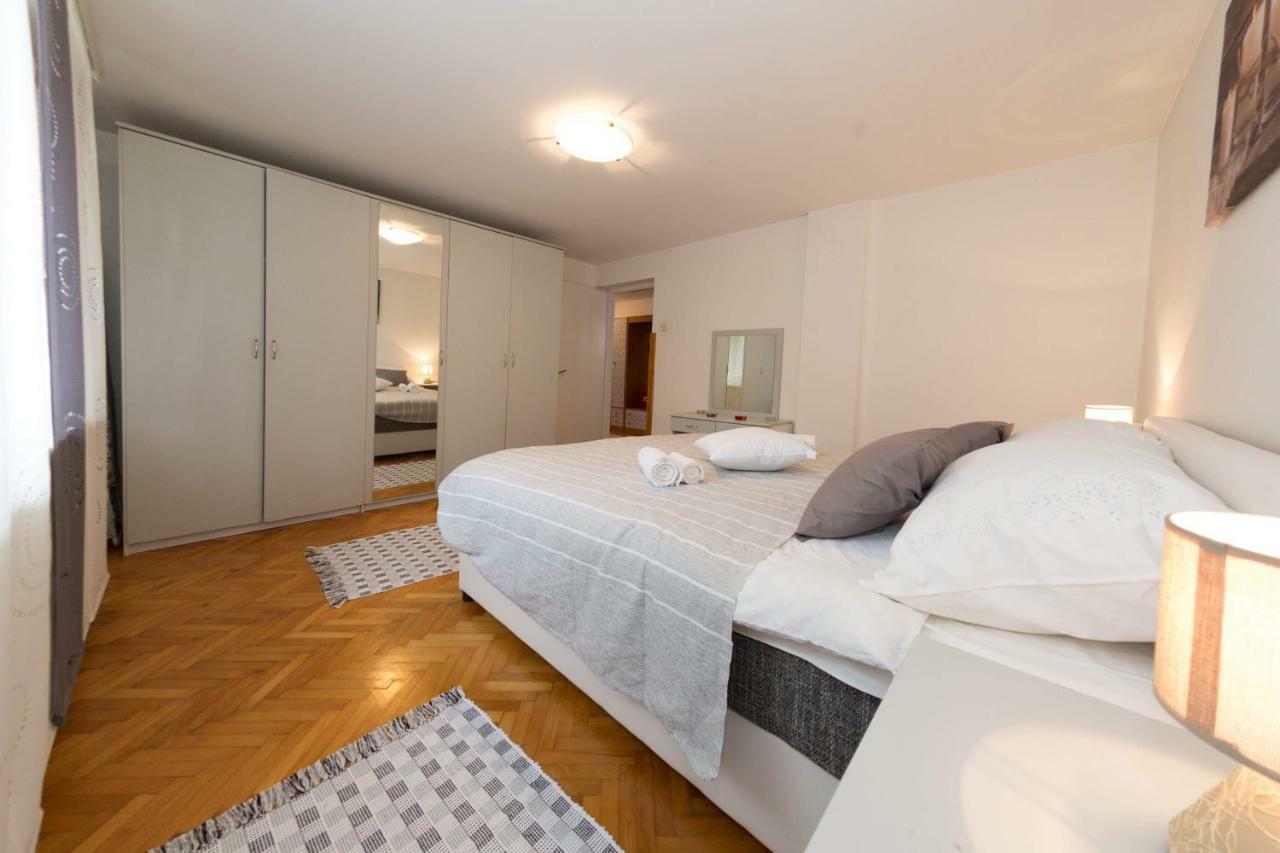 Apartman Antea Оточац Экстерьер фото